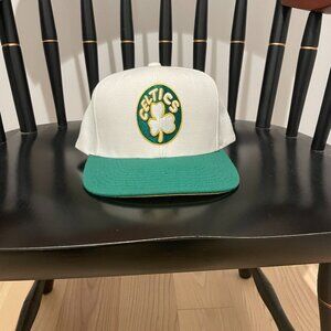 Mitchell & Ness Boston Celtics Retro Logo Snapback Hat